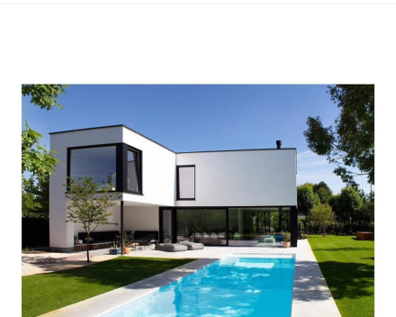 Cauwels Construct:bouwkundig zwembad met witte coating